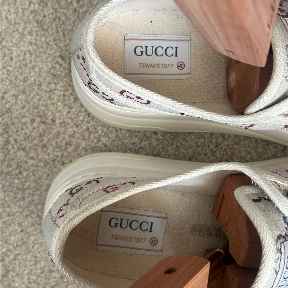 Gucci womens GG sneakers - Picture 10 of 17
